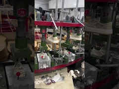 休憩用靴やスポーツ用靴の生産では,スマートな生産機器が靴を作るのに使用されます.